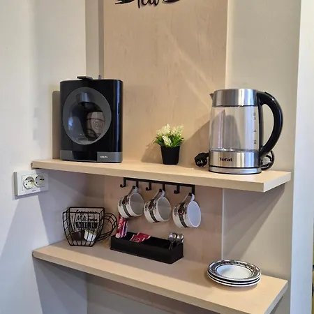 Elit - And Hill View *